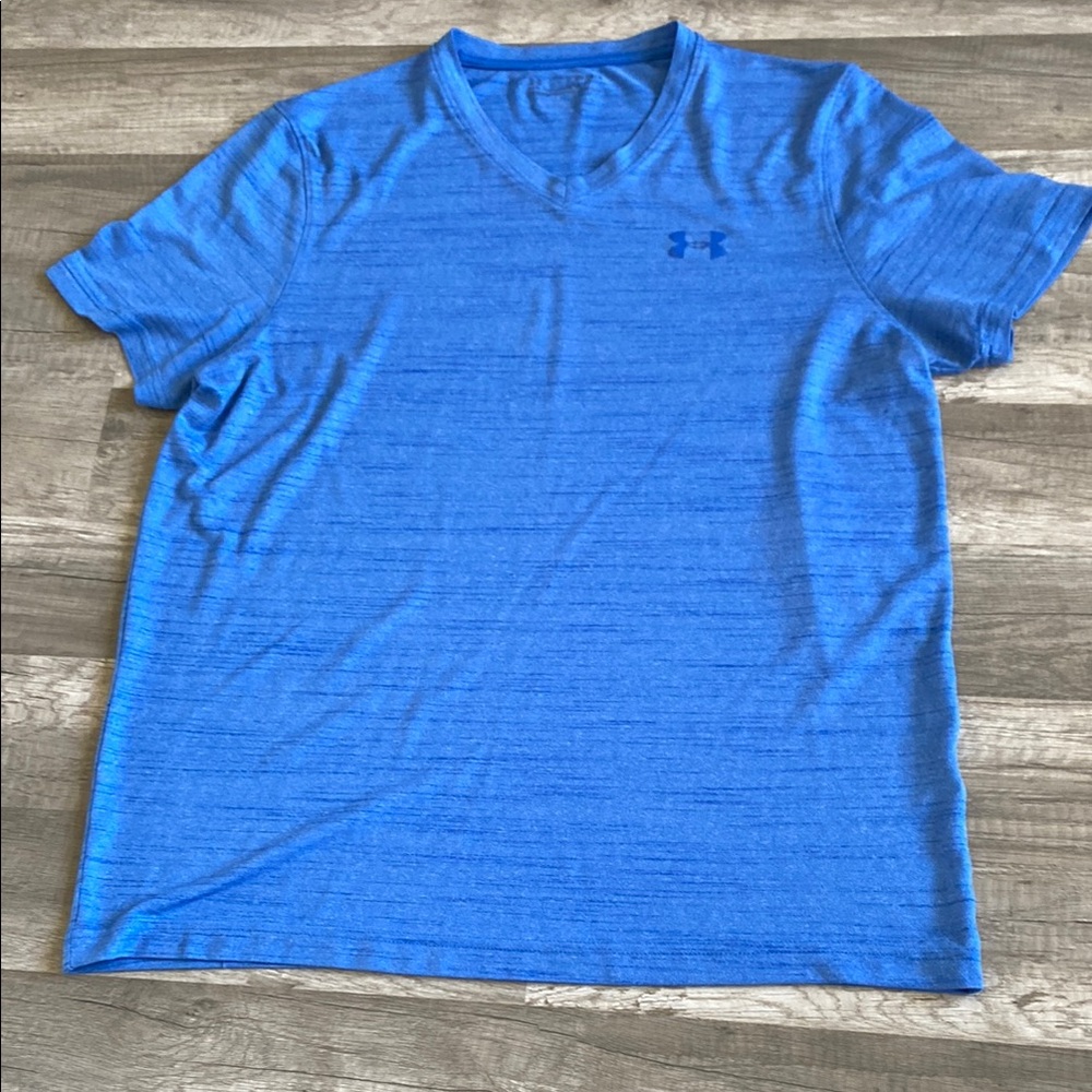💜 2/$25 Under Armour Blue Short Sleeve Tee - Picture 2 of 2